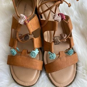 Maurices Size 9 Summer Lace up Sandals